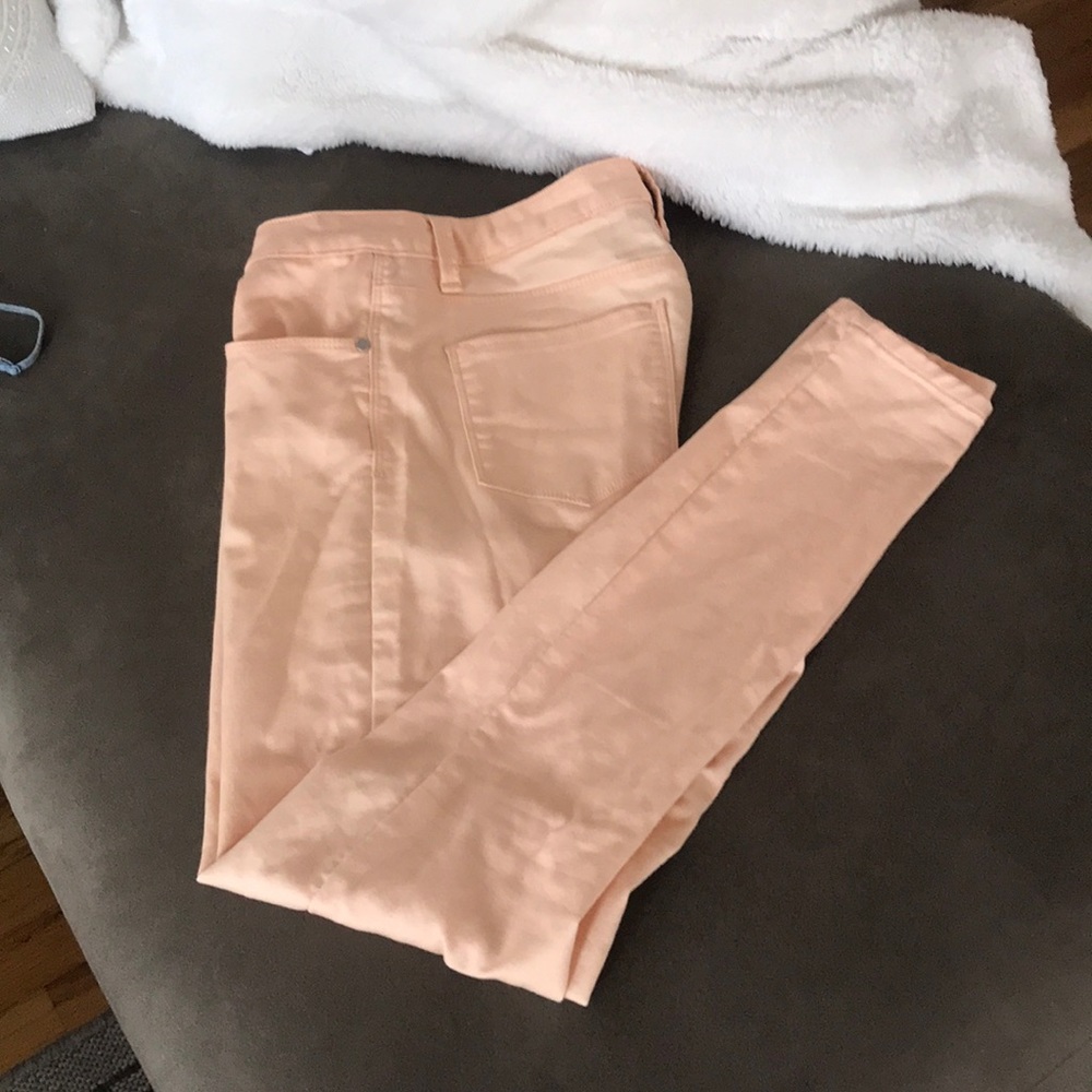 Peach color jeans EUC